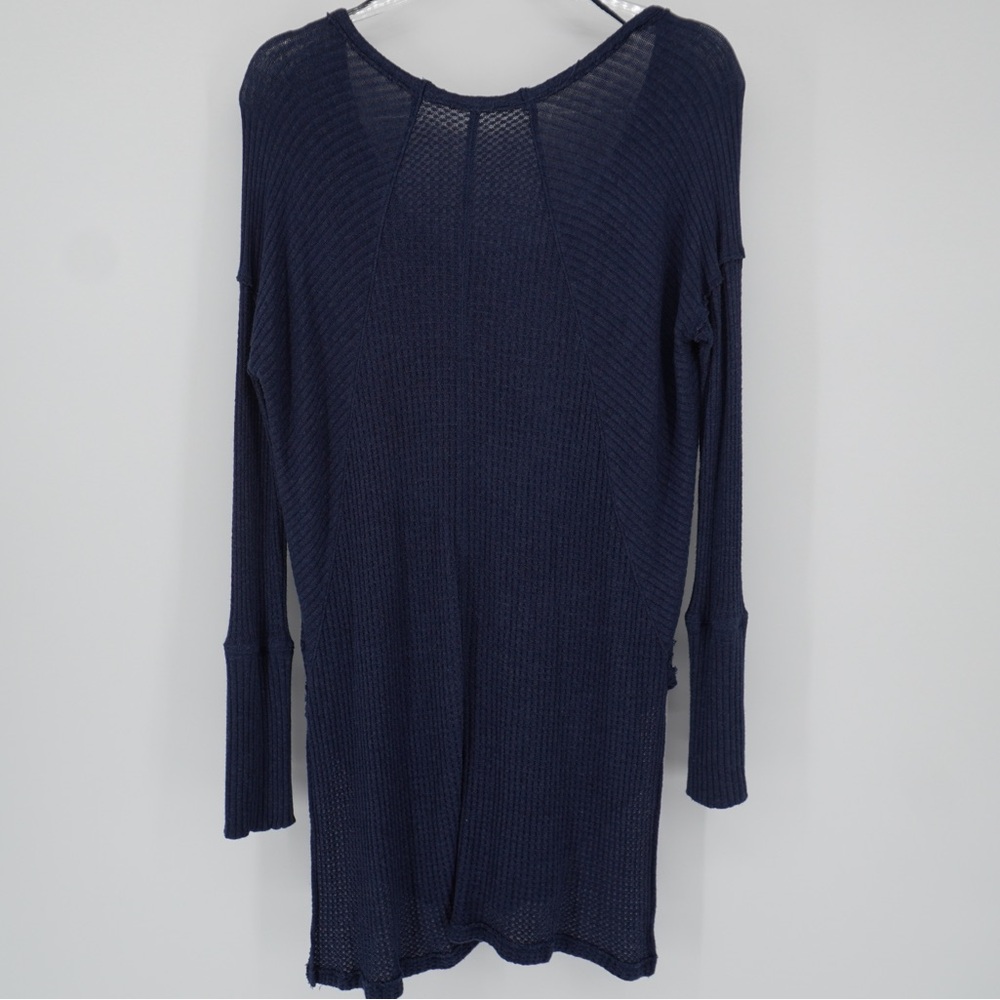 Free People Ventura Thermal‎ Top Navy Medium long sleeve bohemian Lagenlook - Picture 12 of 12